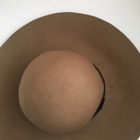 Floppy Hat - Picture 4 of 5